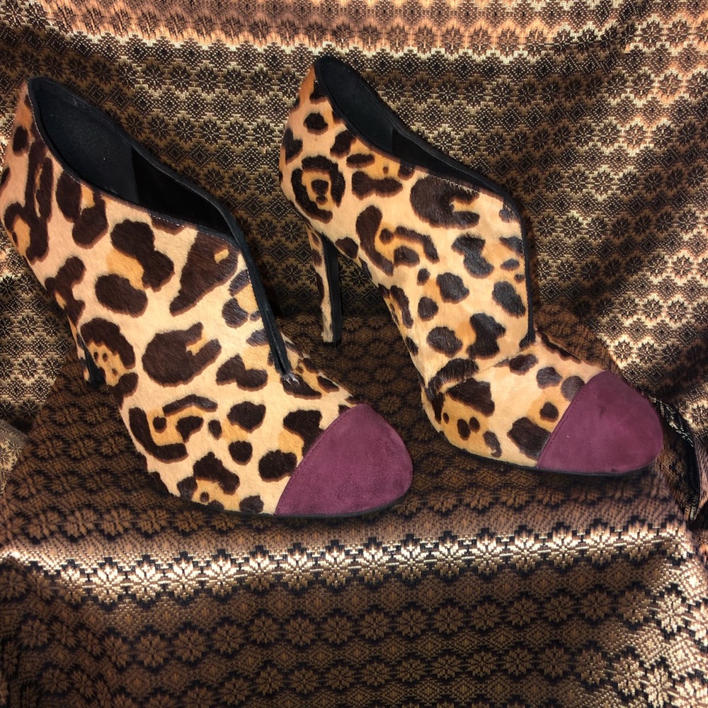 Leopard booties
